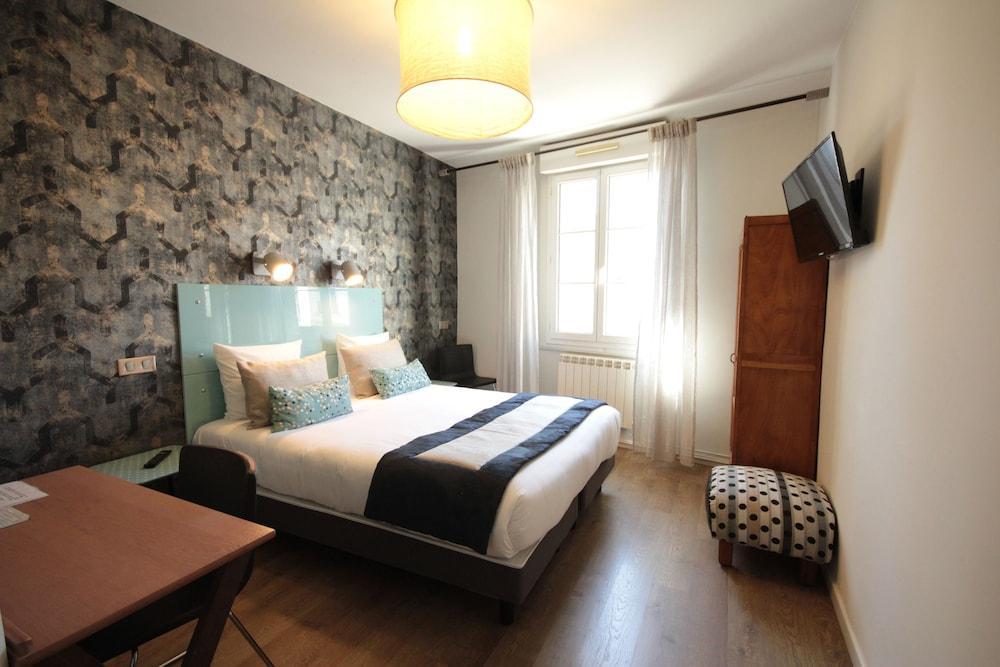 Brit Hotel Privilege Lisieux - La Villa Des Arts Экстерьер фото