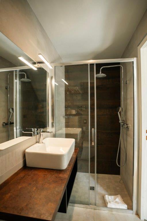 Brit Hotel Privilege Lisieux - La Villa Des Arts Экстерьер фото