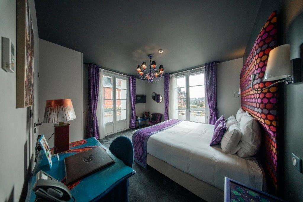 Brit Hotel Privilege Lisieux - La Villa Des Arts Экстерьер фото