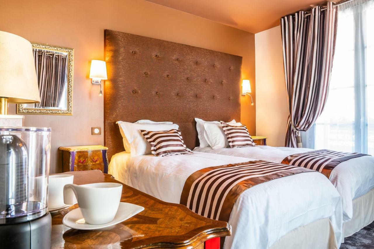 Brit Hotel Privilege Lisieux - La Villa Des Arts Экстерьер фото